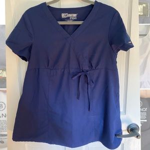 Maternity scrubs